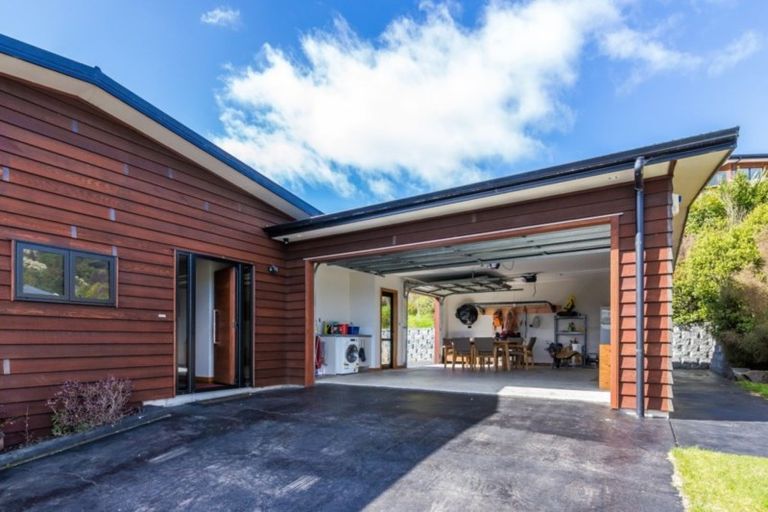 Photo of property in 6 Kestrel Lane, Kinloch, Taupo, 3377
