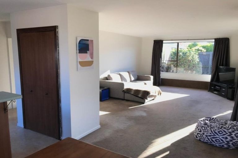 Photo of property in 2/6 Topaz Place, Bishopdale, Christchurch, 8053