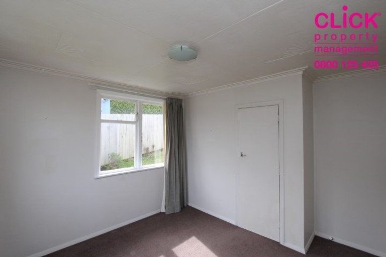 Photo of property in 27 Hanlon Street, Halfway Bush, Dunedin, 9010