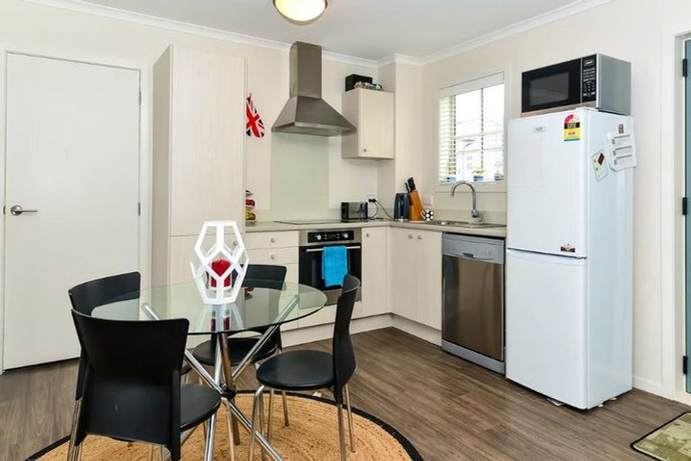 Photo of property in 69 Chiefs Court, Hamilton East, Hamilton, 3216