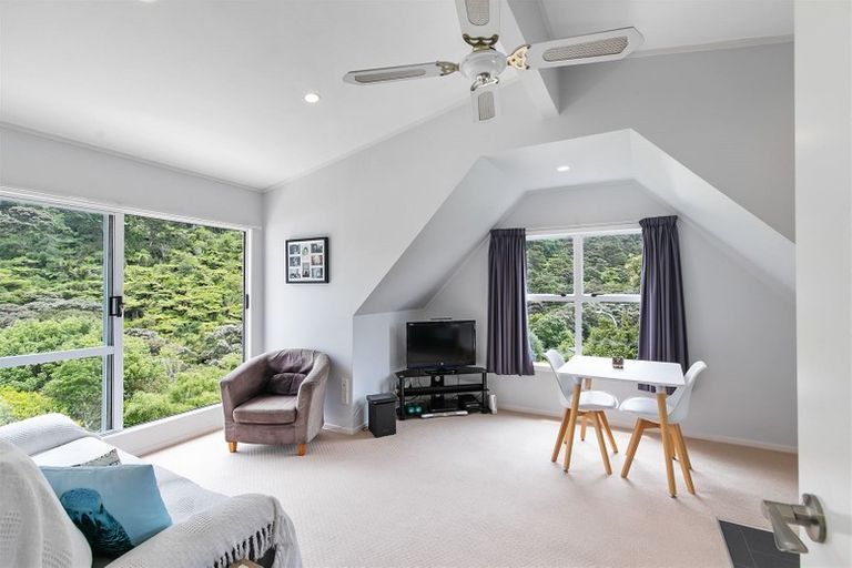 Photo of property in 164 Glendhu Road, Bayview, Auckland, 0629