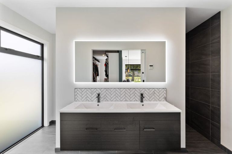 Photo of property in 51 Pigeon Valley Road, Wakefield, 7025