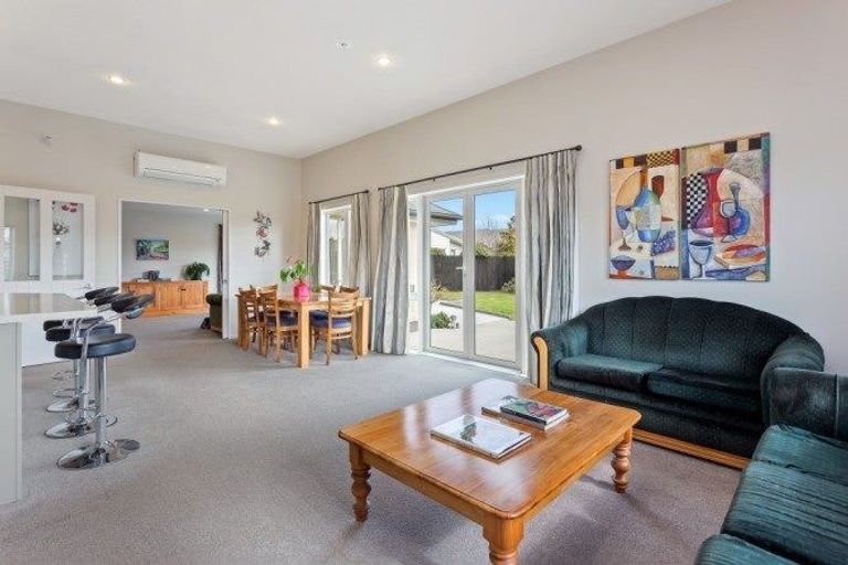 Photo of property in 1 Thomas Lane, Rangiora, 7400