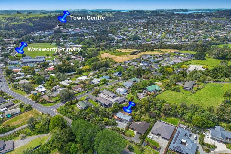 Photo of property in 69 Falls Road, Warkworth, 0910