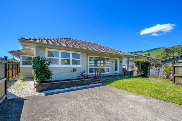 Photo of property in 6 Palm Avenue, Stoke, Nelson, 7011