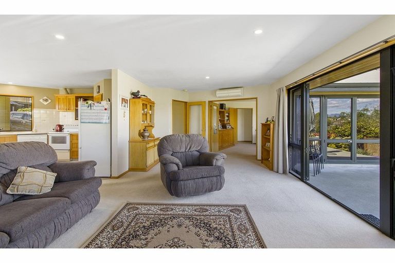 Photo of property in 36 Temple Crescent, Gleniti, Timaru, 7910