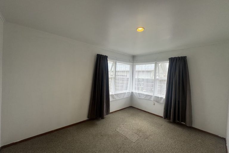Photo of property in 23 Southsea Crescent, Silverdale, Hamilton, 3216