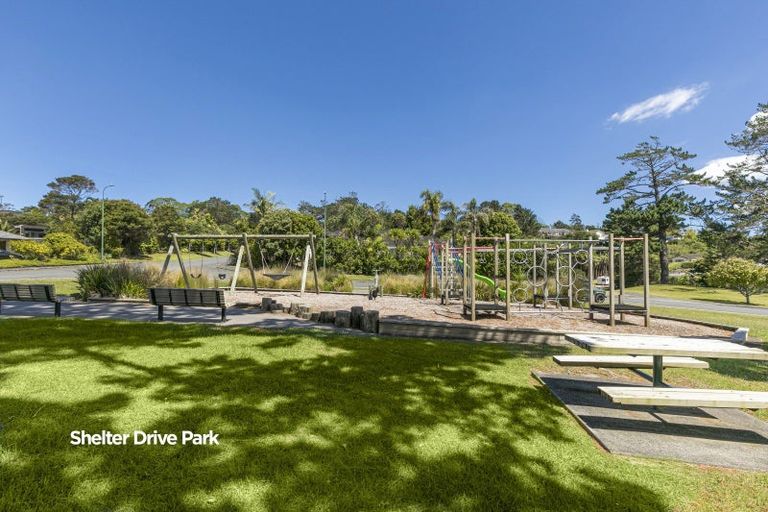 Photo of property in 114 Upper Drive, Greenhithe, Auckland, 0632