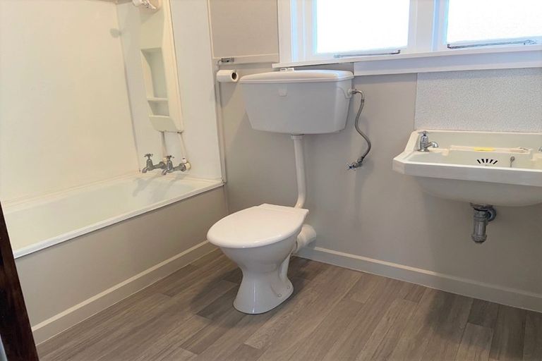 Photo of property in 40 Fulford Street, New Plymouth, 4310