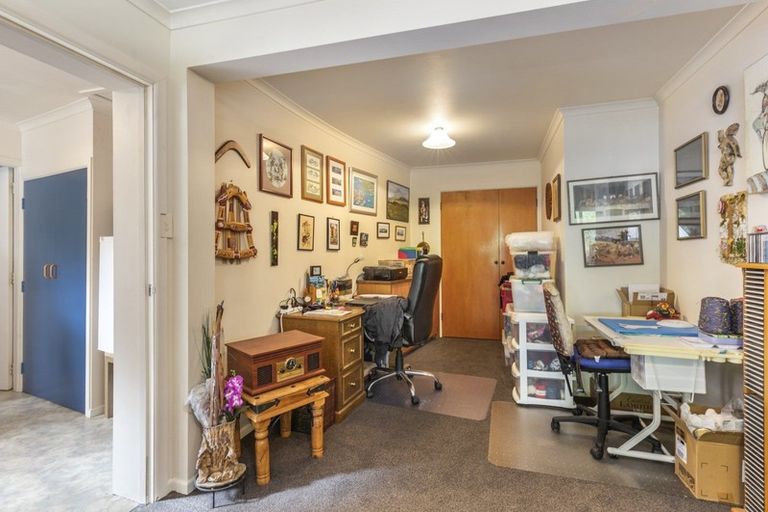 Photo of property in 12 Hilden Place, Hilltop, Taupo, 3330