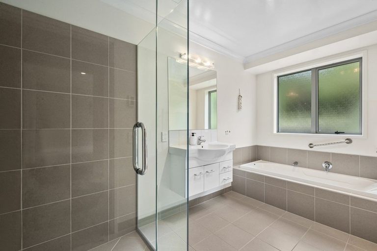 Photo of property in 83 Dalmore Way, Acacia Bay, Taupo, 3385