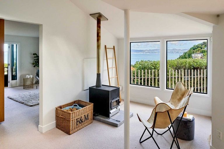 Photo of property in 23 Kotari Road, Days Bay, Lower Hutt, 5013