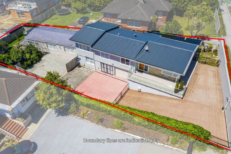 Photo of property in 287 Te Atatu Road, Te Atatu South, Auckland, 0610