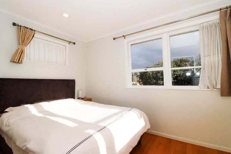 Photo of property in 6 Swan Crescent, Pakuranga, Auckland, 2010