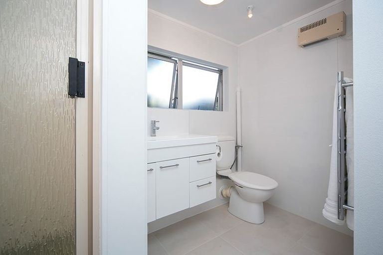 Photo of property in 10 Theodora Place, Mairangi Bay, Auckland, 0630