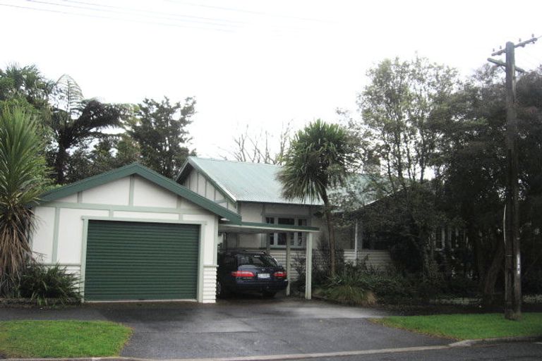 Photo of property in 19 Myrtle Street, Hamilton East, Hamilton, 3216
