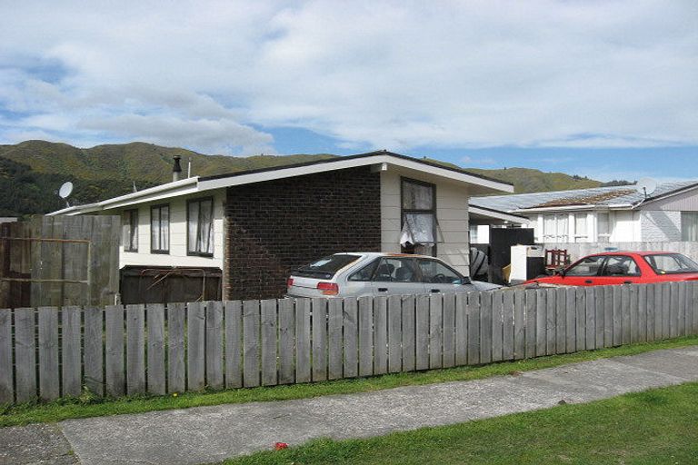 Photo of property in 34 Hamstead Street, Wainuiomata, Lower Hutt, 5014