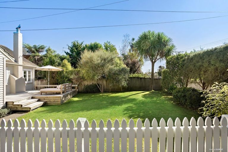 Photo of property in 37a Knighton Road, Hillcrest, Hamilton, 3216