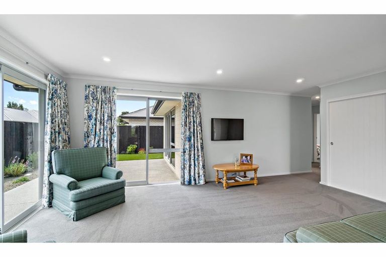 Photo of property in 13 Billington Drive, Halswell, Christchurch, 8025