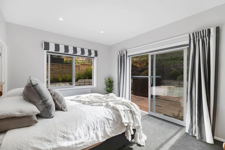 Photo of property in 12 Morepork Way, Arthurs Point, Queenstown, 9371