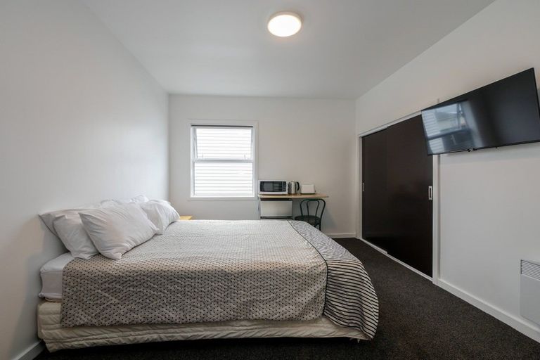 Photo of property in 274 Oxford Street, South Dunedin, Dunedin, 9012