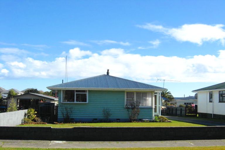 Photo of property in 42 Tasman Street, Greymouth, 7805