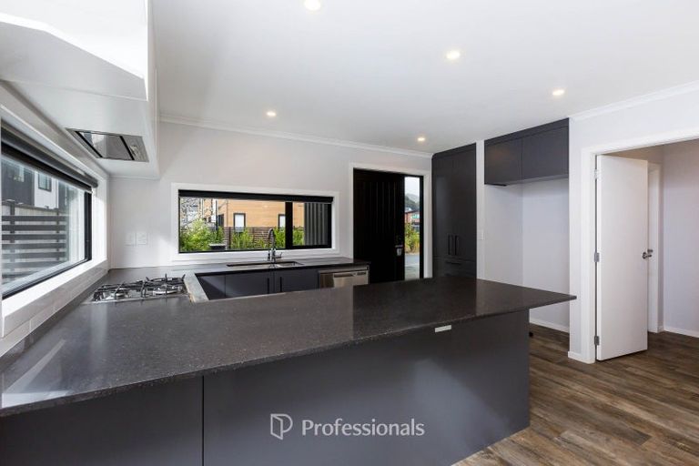 Photo of property in 10 Raeble Walkington Lane, Wallaceville, Upper Hutt, 5018