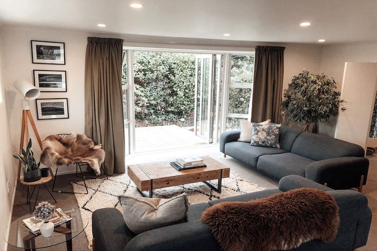 Photo of property in 2/85a Mays Road, Saint Albans, Christchurch, 8052