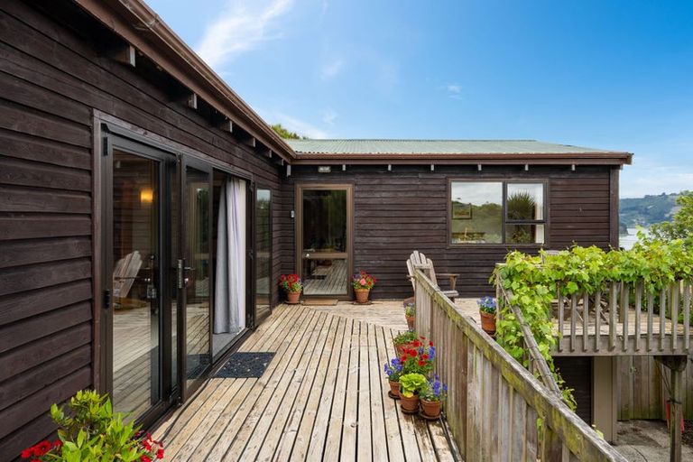 Photo of property in 32 Frances Street, Broad Bay, Dunedin, 9014