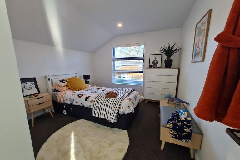 Photo of property in 4/242 Edgeware Road, Edgeware, Christchurch, 8013