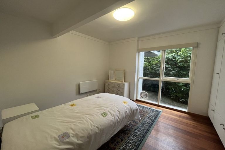 Photo of property in 34 Nikau Street, Eastbourne, Lower Hutt, 5013