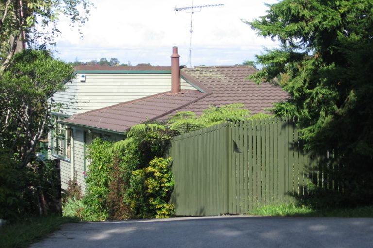 Photo of property in 186 Old Titirangi Road, Titirangi, Auckland, 0604