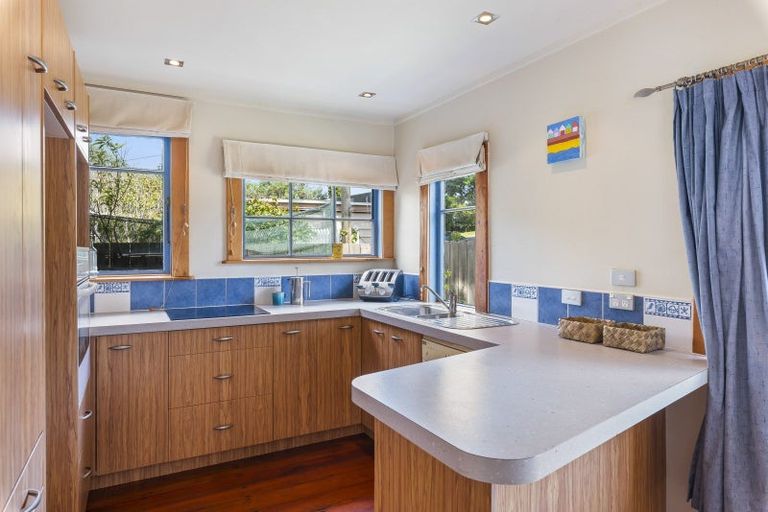 Photo of property in 18 Forest Lane, Raumati South, Paraparaumu, 5032