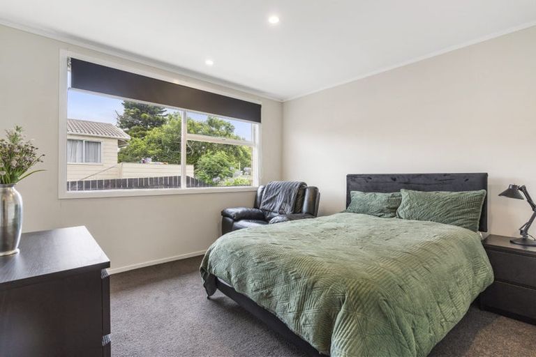 Photo of property in 37 Whitford Road, Howick, Auckland, 2014
