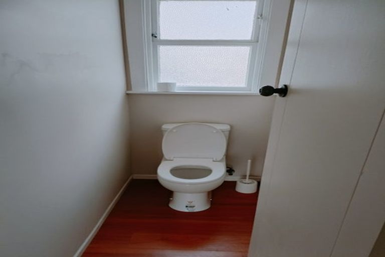 Photo of property in 27 Hollyford Avenue, Bryndwr, Christchurch, 8053