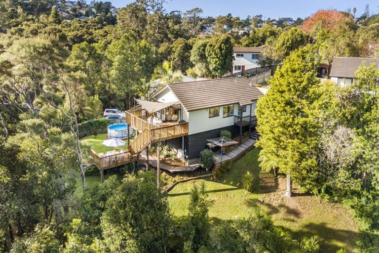 Photo of property in 110 Spinella Drive, Bayview, Auckland, 0629