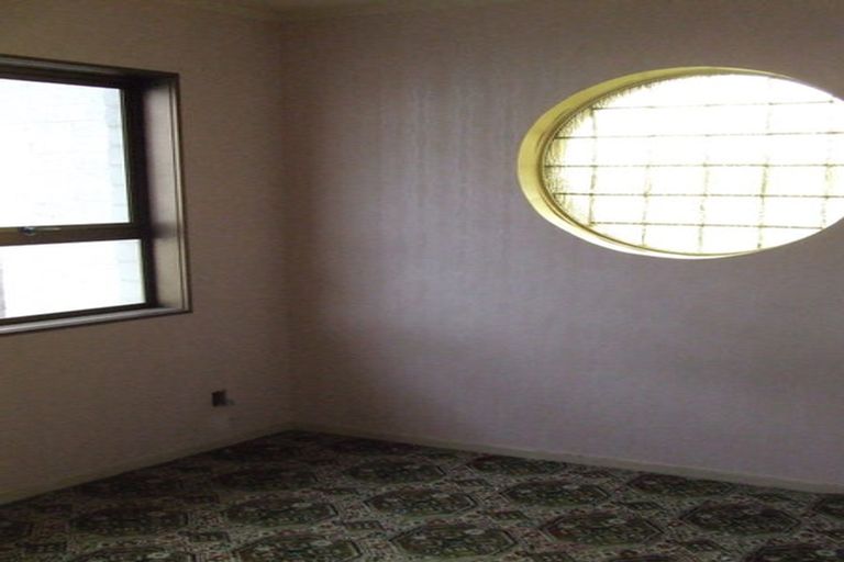 Photo of property in 8 Park Estate Road, Rosehill, Papakura, 2113