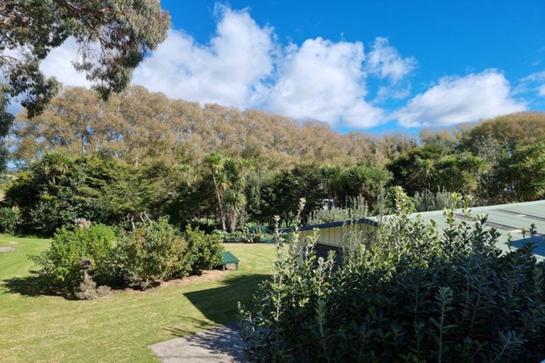 Photo of property in 730 Whangaruru North Road, Whangaruru, Hikurangi, 0184