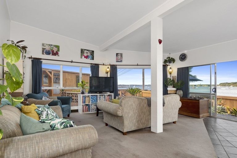 Photo of property in 54 The Esplanade, Omokoroa, 3114