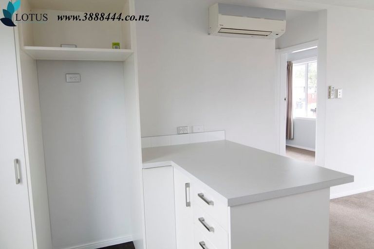 Photo of property in 39 Prestons Road, Redwood, Christchurch, 8051