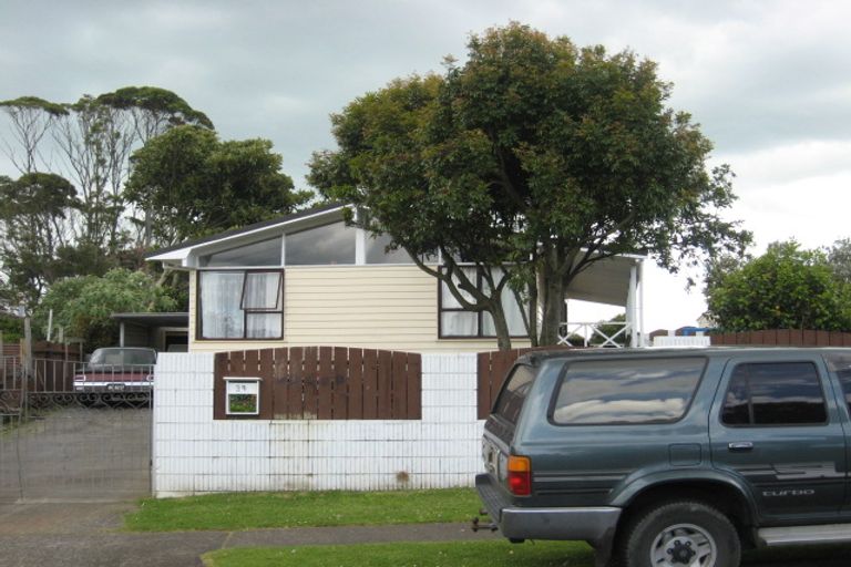 Photo of property in 39 John Walker Drive, Manurewa, Auckland, 2102