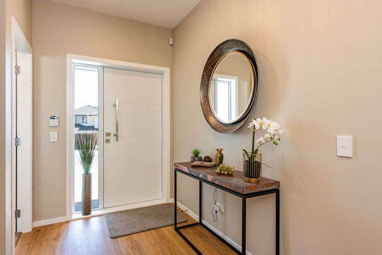 Photo of property in 36 Margaret Shields Avenue, Aotea, Porirua, 5024