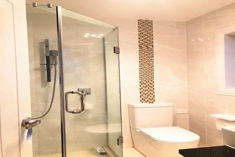 Photo of property in 16 Evelina Lane, Flat Bush, Auckland, 2019