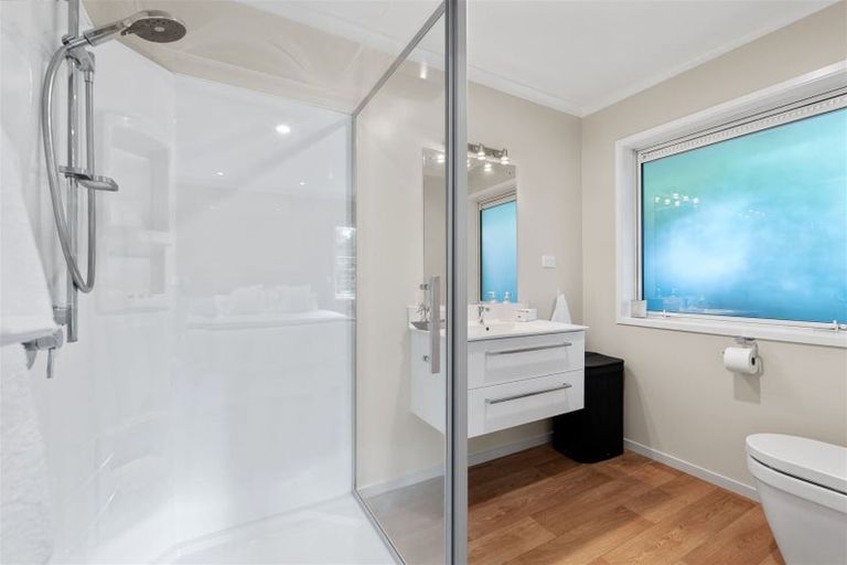 Photo of property in 15a Canberra Place, Redwood, Christchurch, 8051