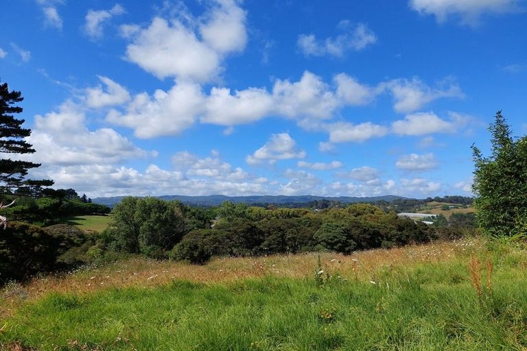 Photo of property in 308-310 Birdwood Road, Massey, Auckland, 0614