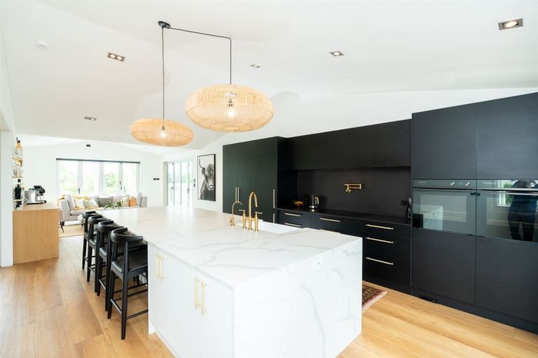 Photo of property in 42 Ryvington Lane, Tamahere, Hamilton, 3283