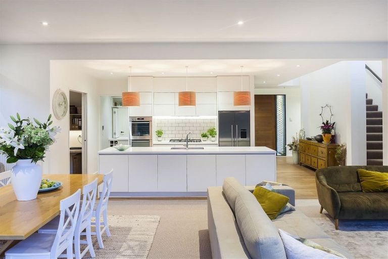 Photo of property in 93 Mays Road, St Albans, Christchurch, 8052