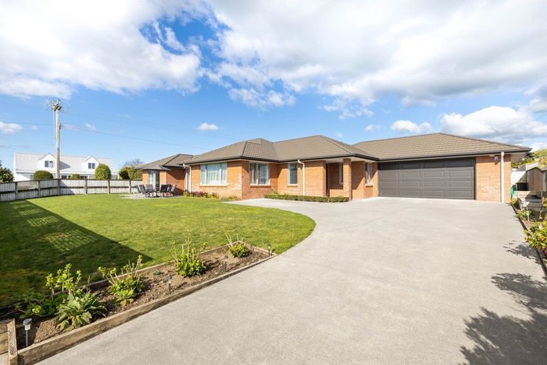 Photo of property in 1 Honeyfield Drive, Whalers Gate, New Plymouth, 4310