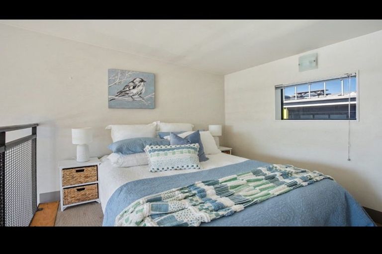 Photo of property in Urbane Apartments, 44/29 Webb Street, Mount Cook, Wellington, 6011