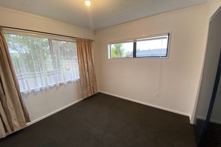 Photo of property in 21 Campbell Avenue, Paraparaumu, 5032